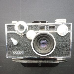 Argus Vintage Black and Silver Camera - UNTESTED